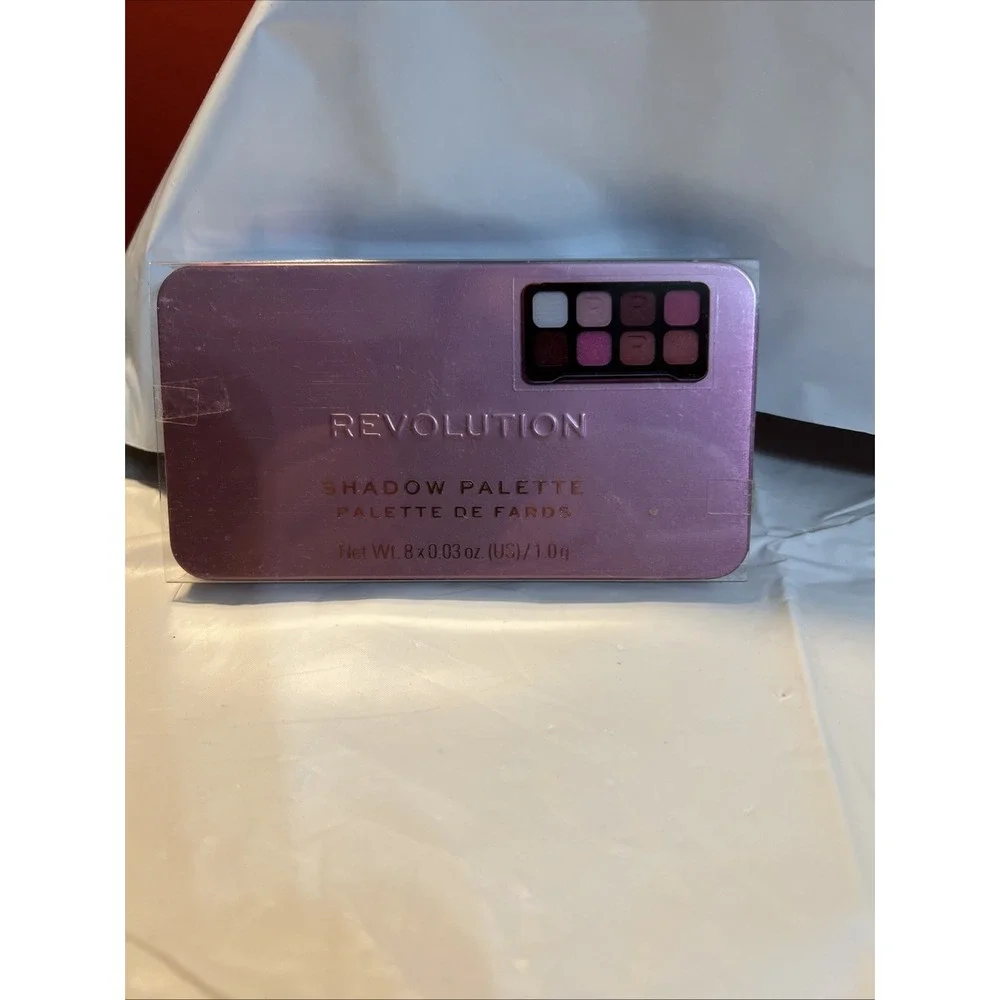 Revolution Forever Dynamic Ambient 8 Shade Eyeshadow Palette NEW